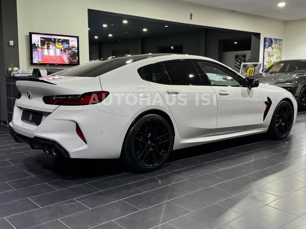 BMW M8