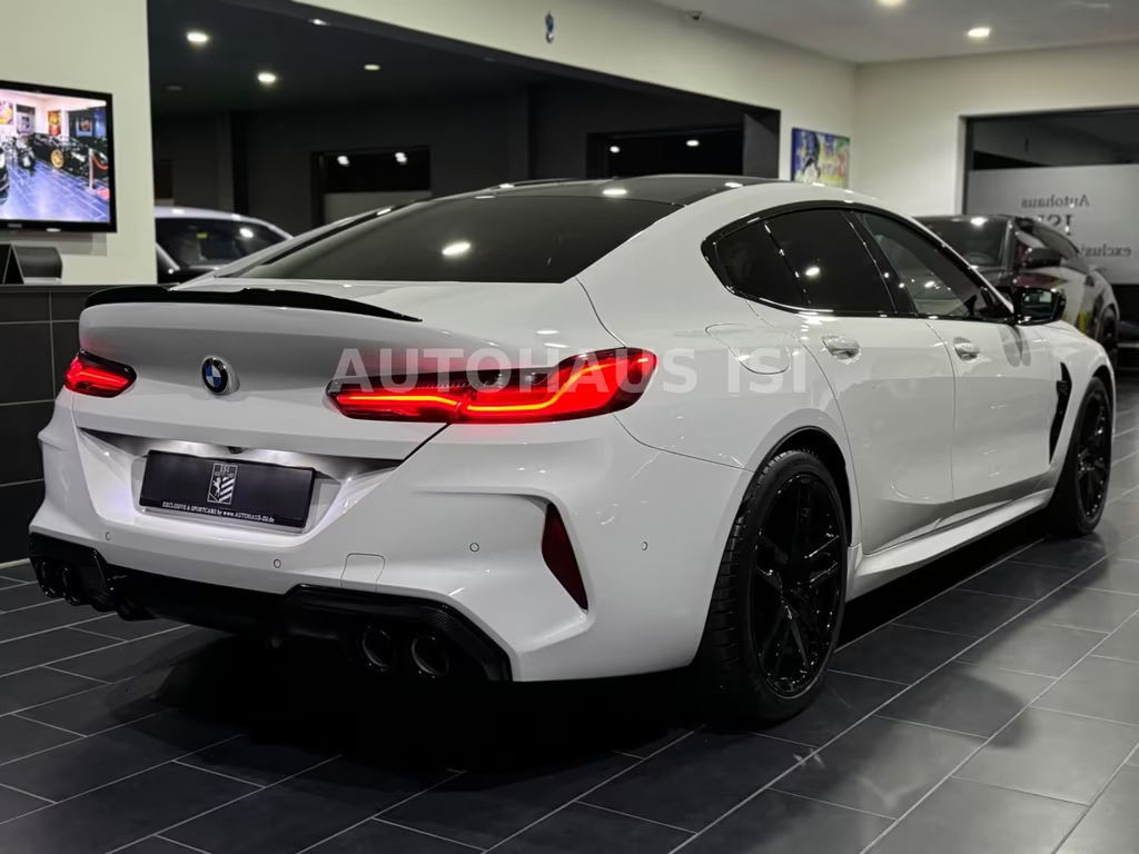 BMW M8