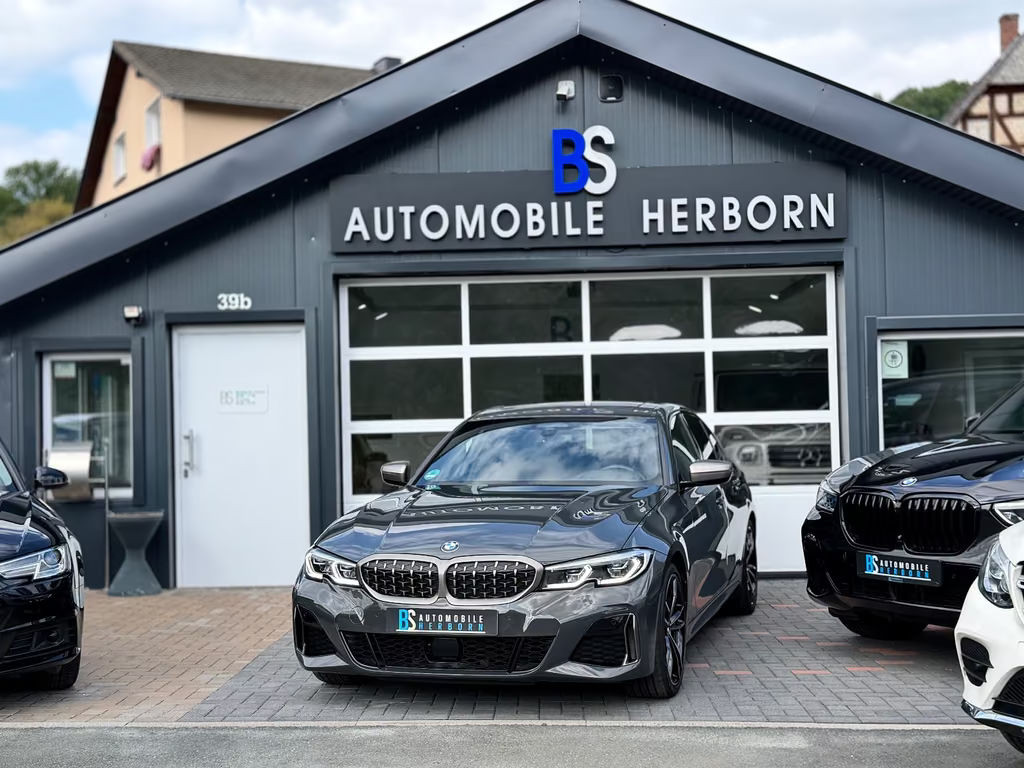 BMW M340 xDrive Sedan M340i