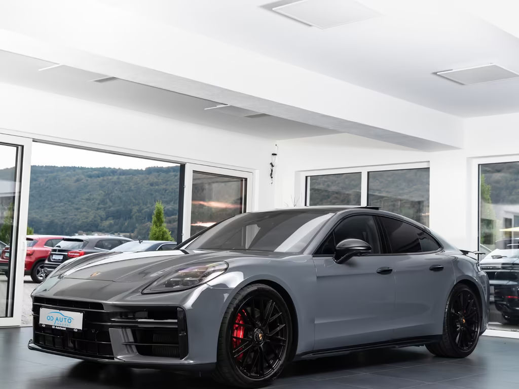 Porsche Panamera GTS