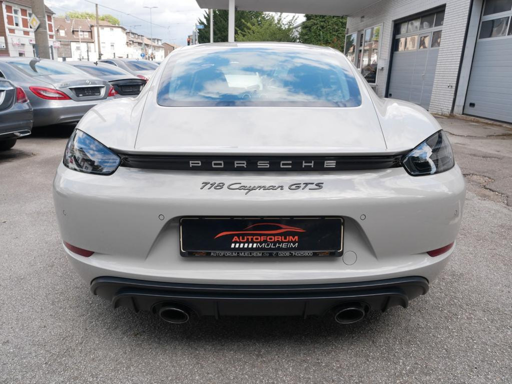 Porsche Cayman