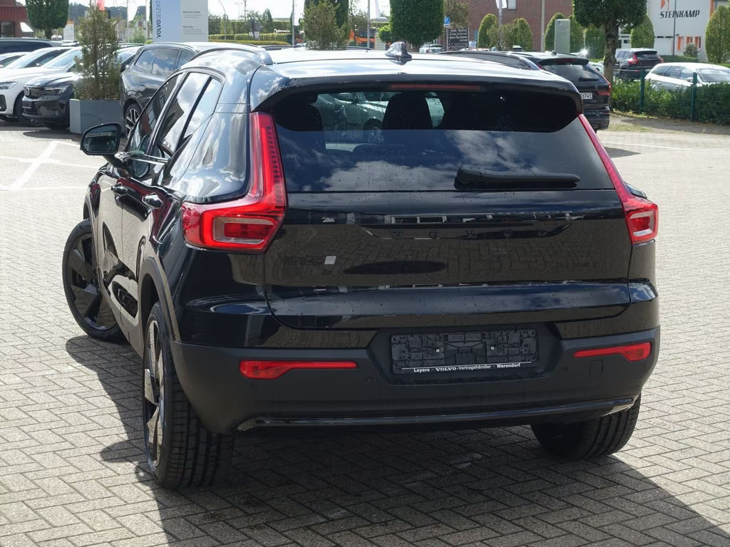 Volvo EX40