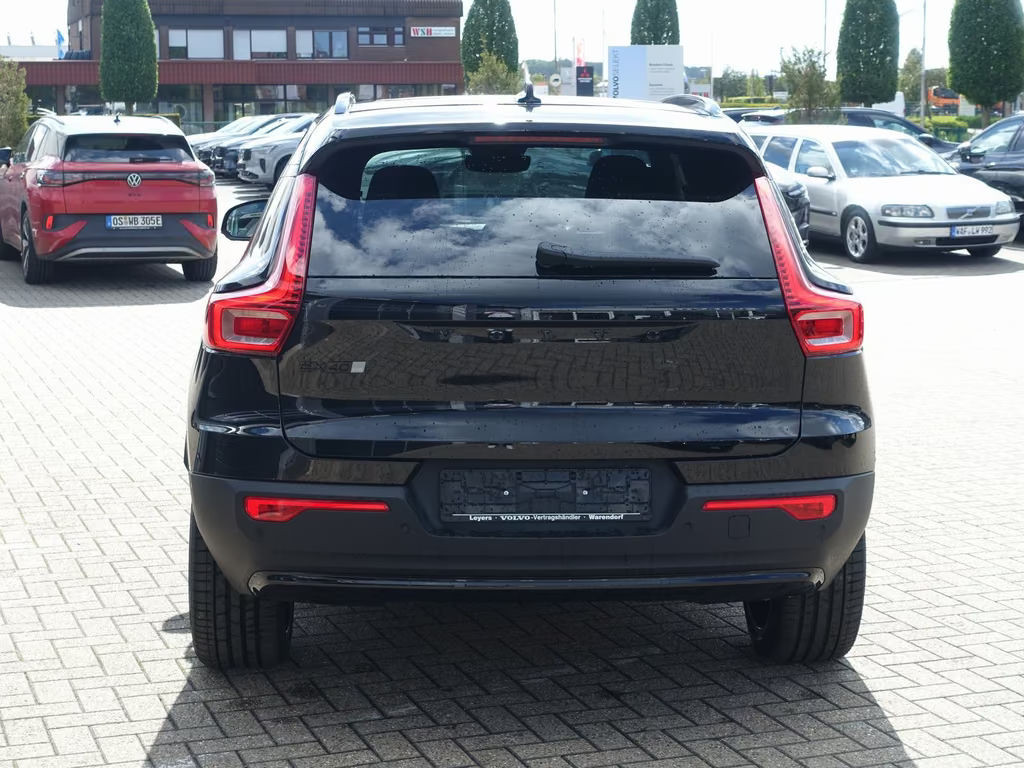 Volvo EX40