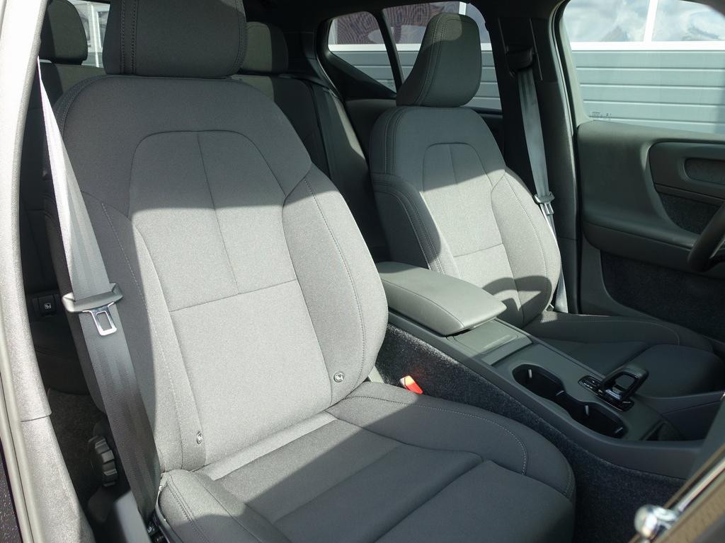 Volvo EX40