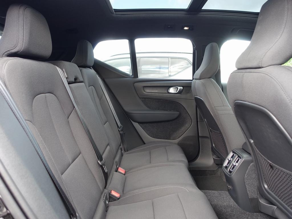 Volvo EX40