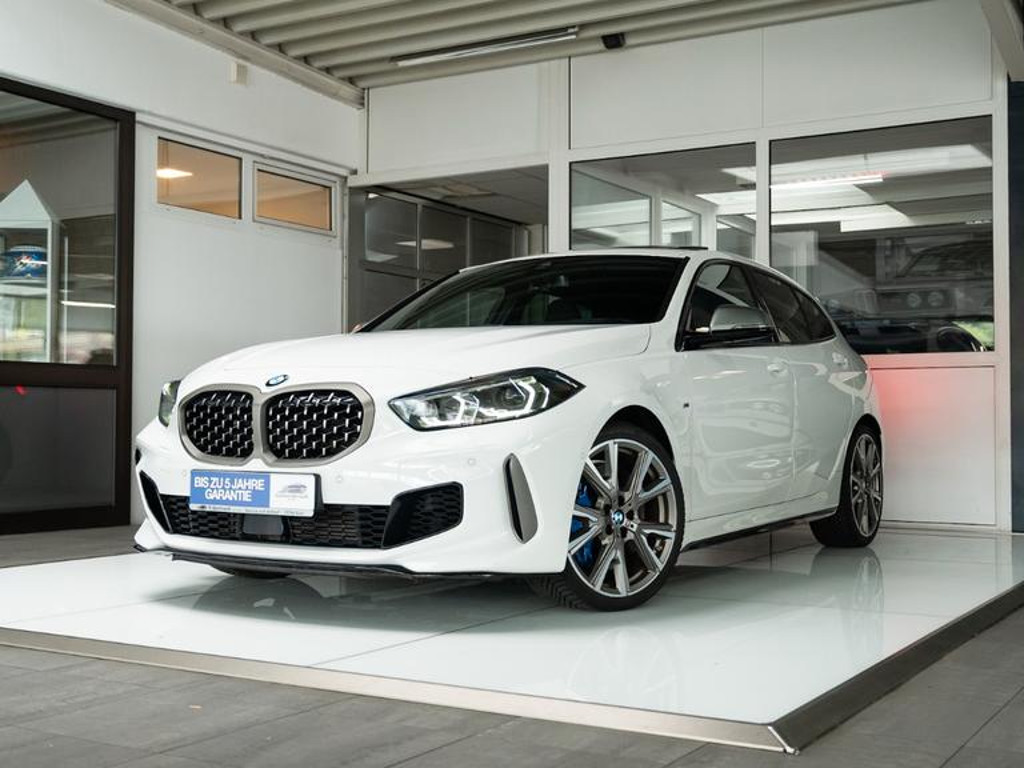 BMW 1 Serie 135 xDrive Sedan 135i