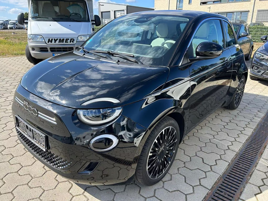 Fiat 500e La Prima by Bocelli