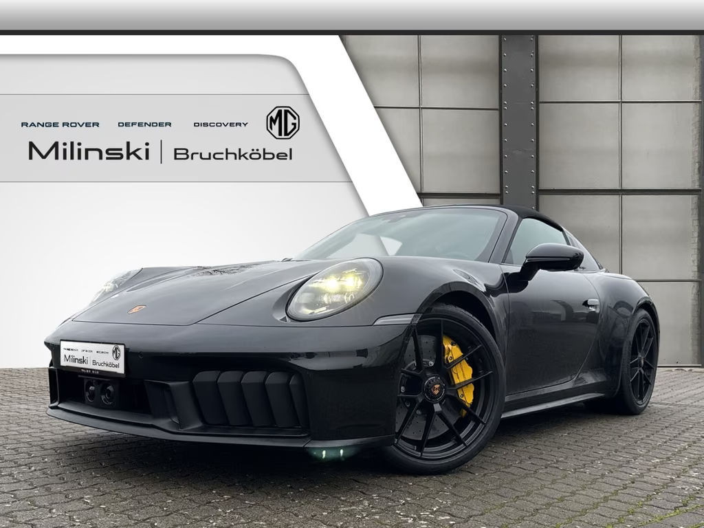 Porsche 911 GTS 4 992 Cabriolet Targa