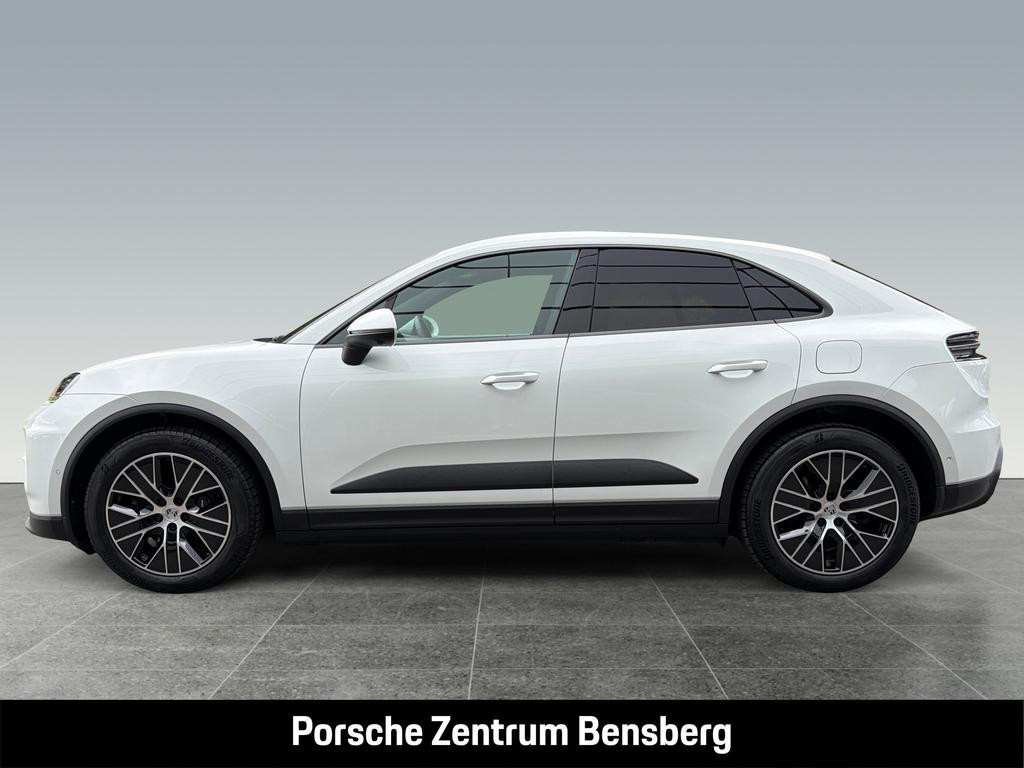 Porsche Macan Electric