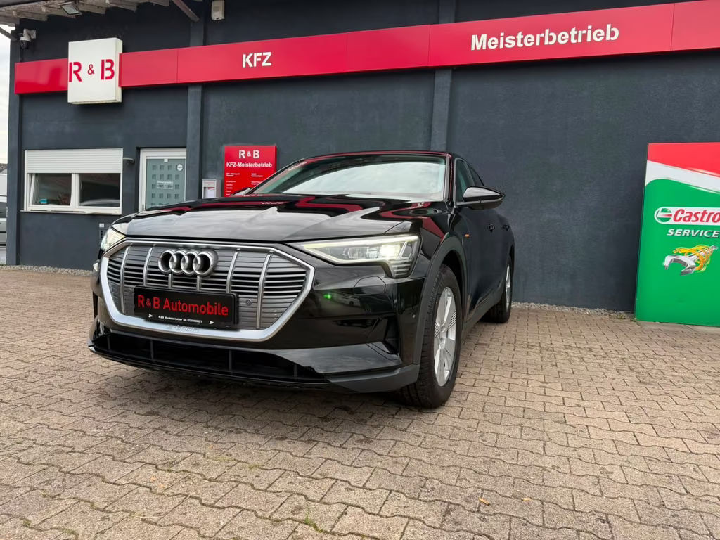 Audi e-tron Quattro 50