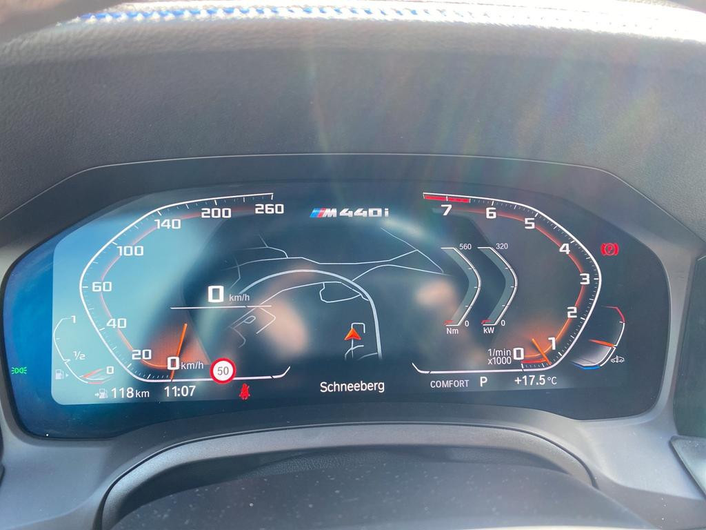 BMW M440