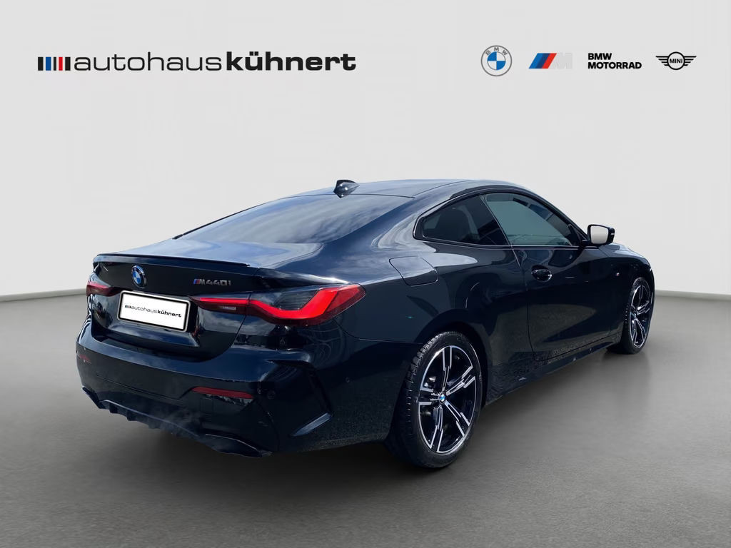 BMW M440