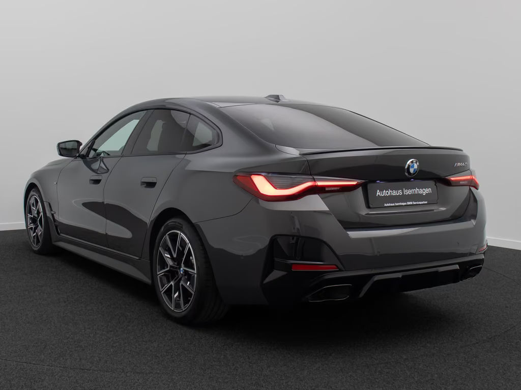 BMW M440