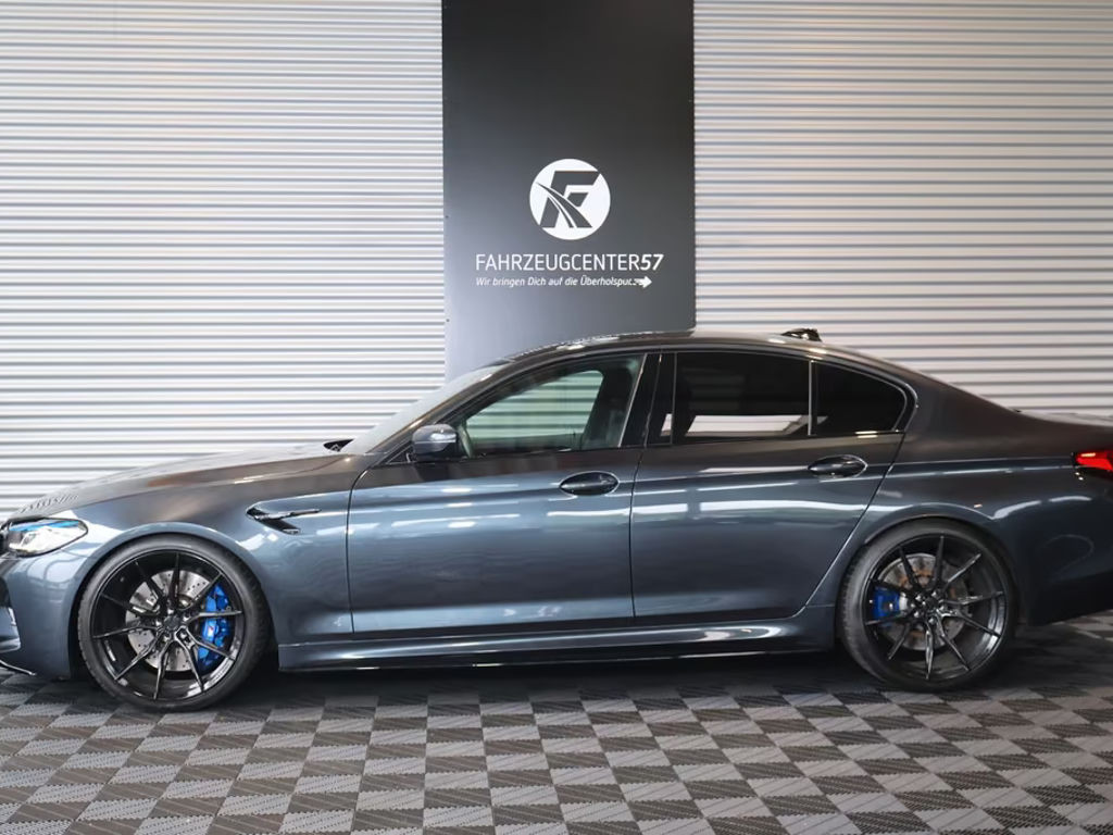 BMW M5