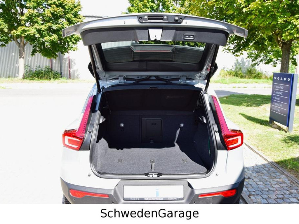 Volvo EX40