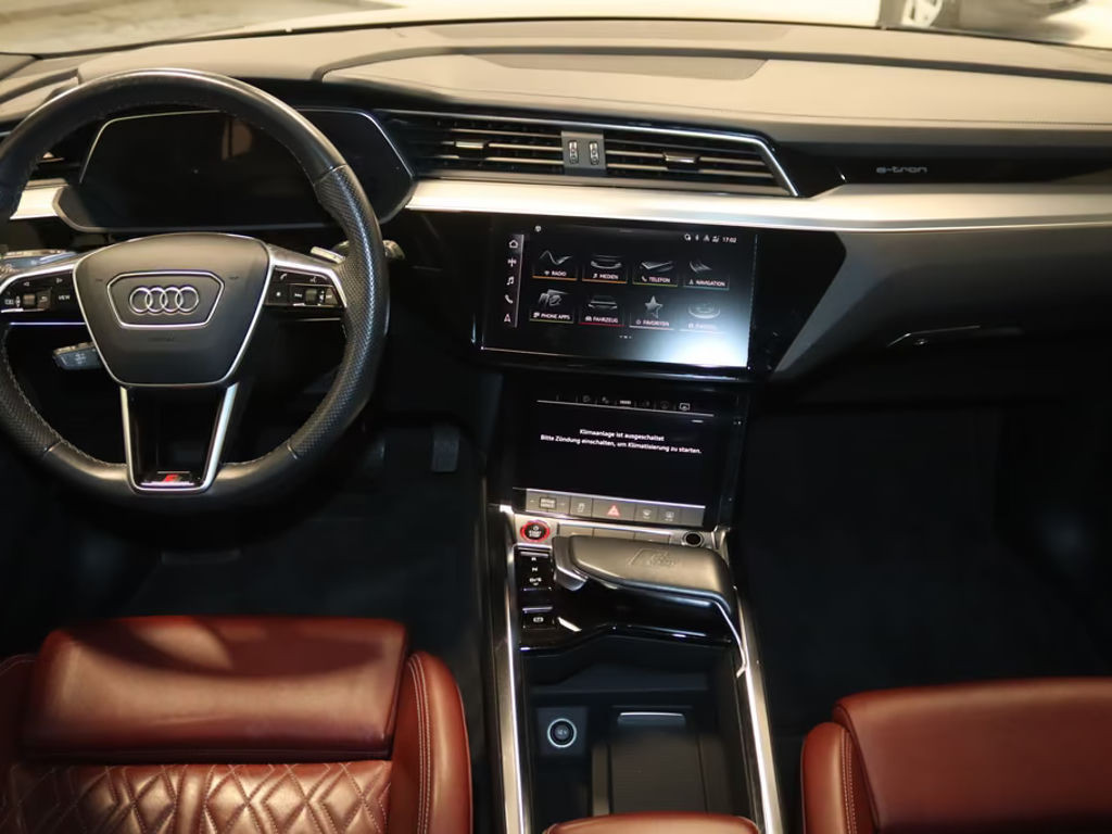 Audi e-tron