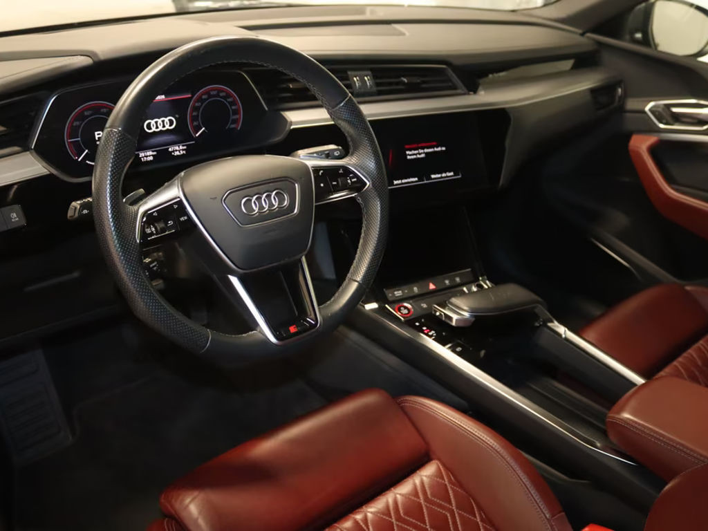 Audi e-tron