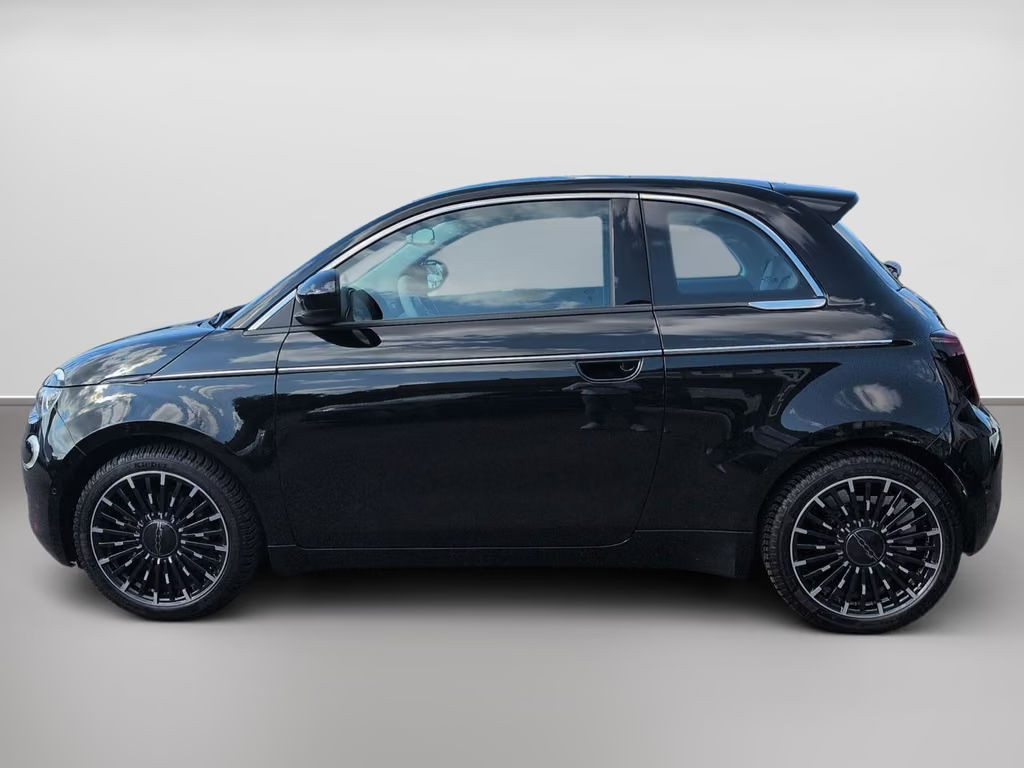 Fiat 500e La Prima