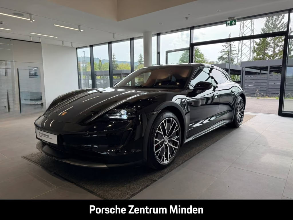 Porsche Taycan 4S Cross Turismo