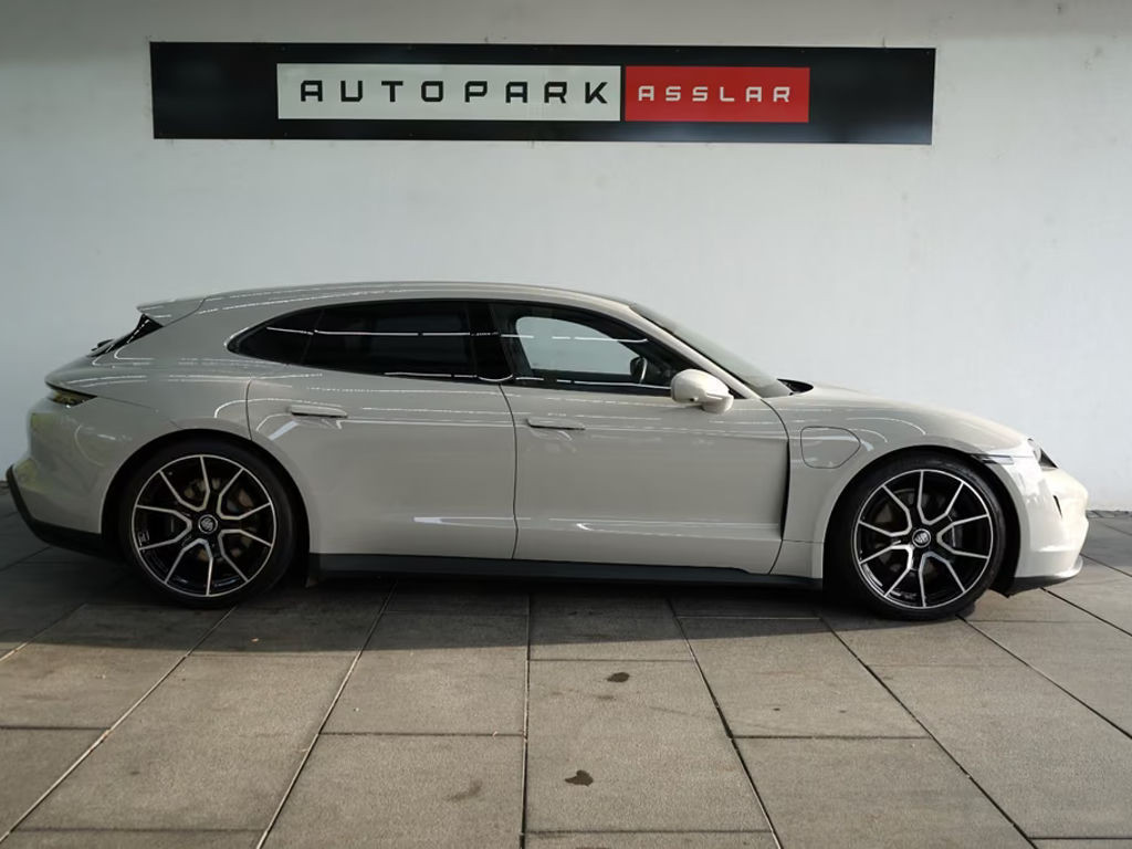 Porsche Taycan Sport Turismo