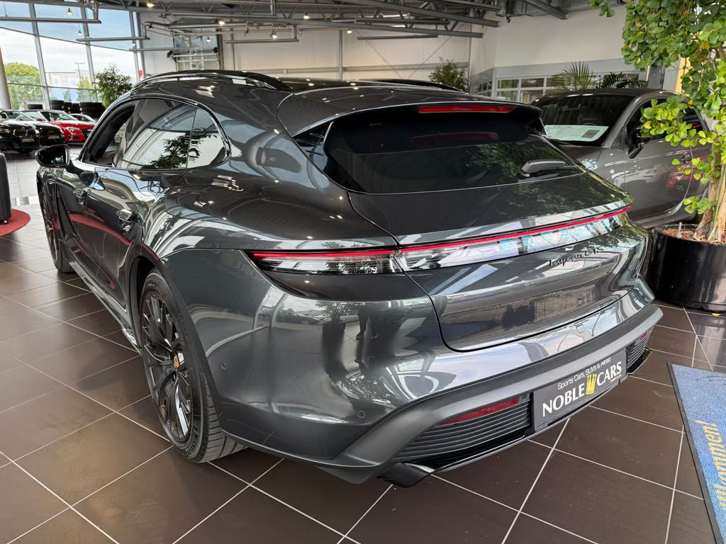 Porsche Taycan