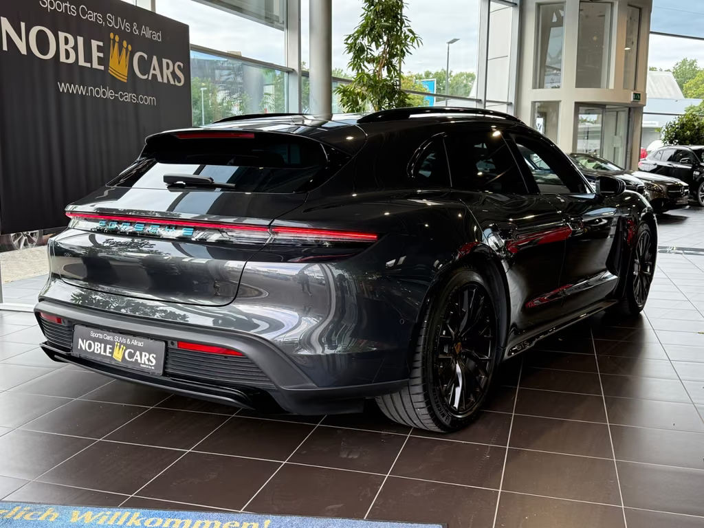Porsche Taycan