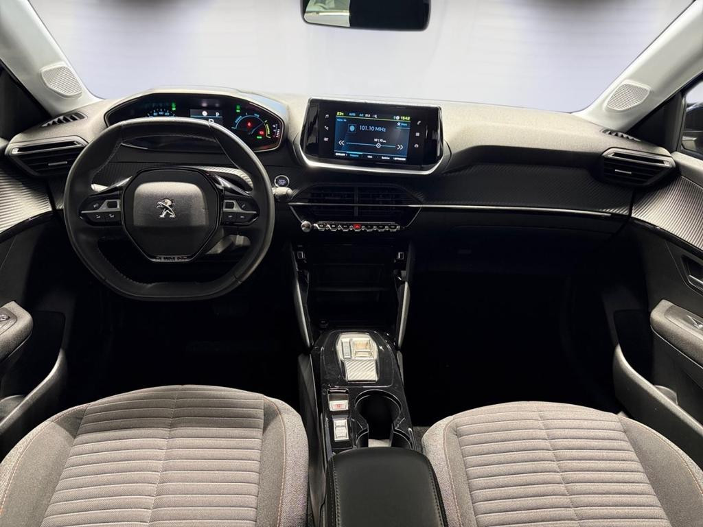 Peugeot e-208
