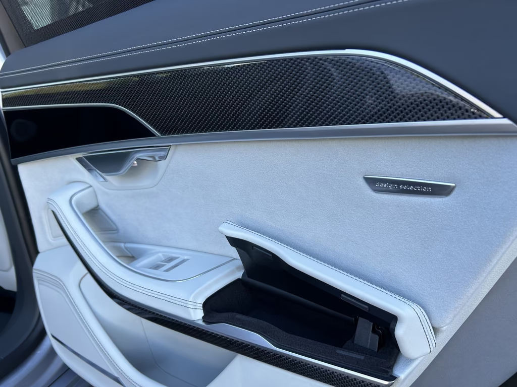 Audi S8