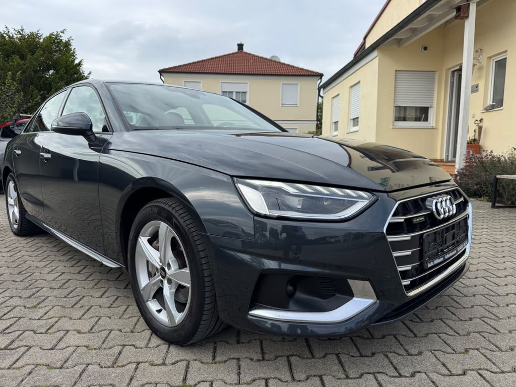 Audi A4 Sedan Quattro 40 TFSI