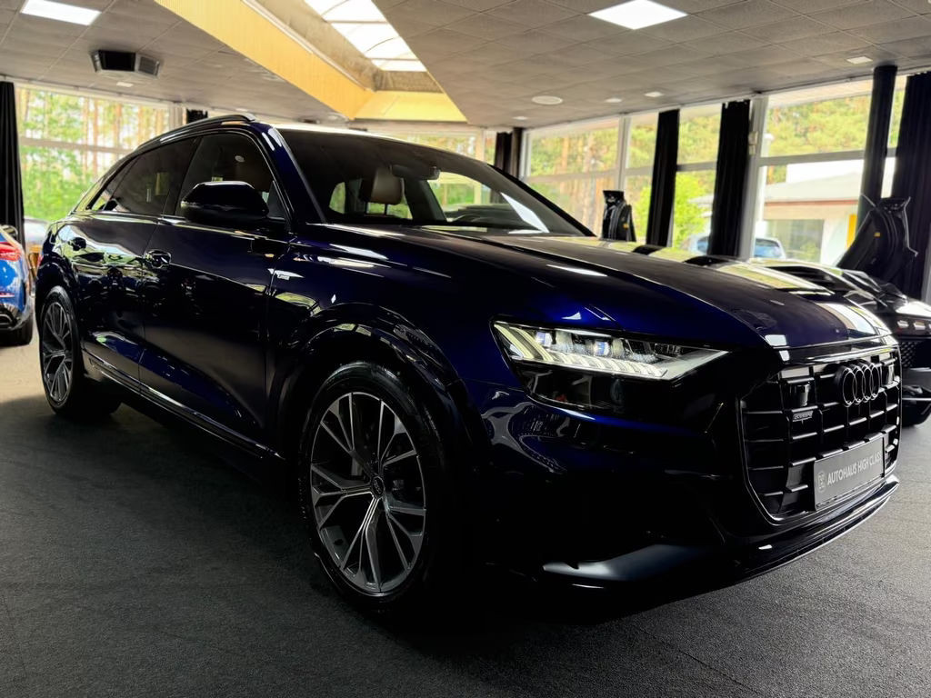 Audi Q8