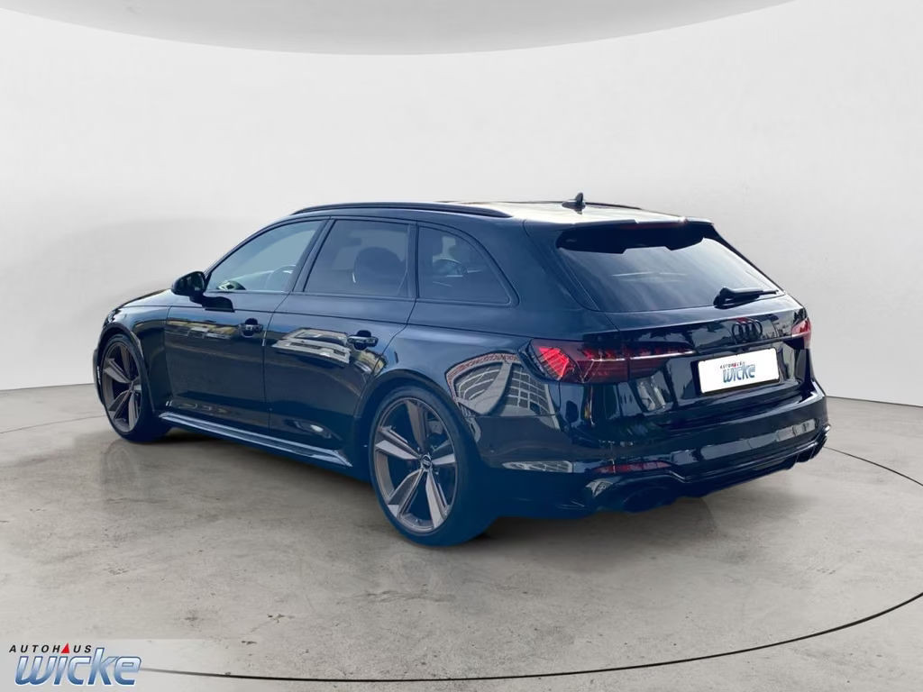 Audi RS4