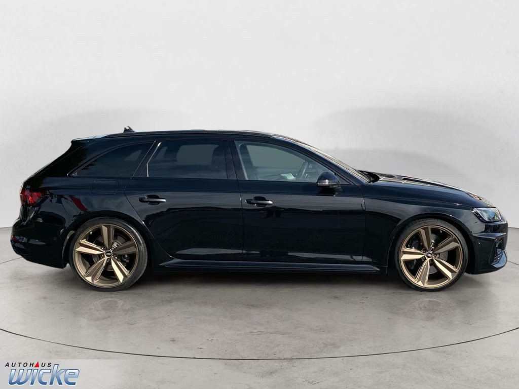 Audi RS4