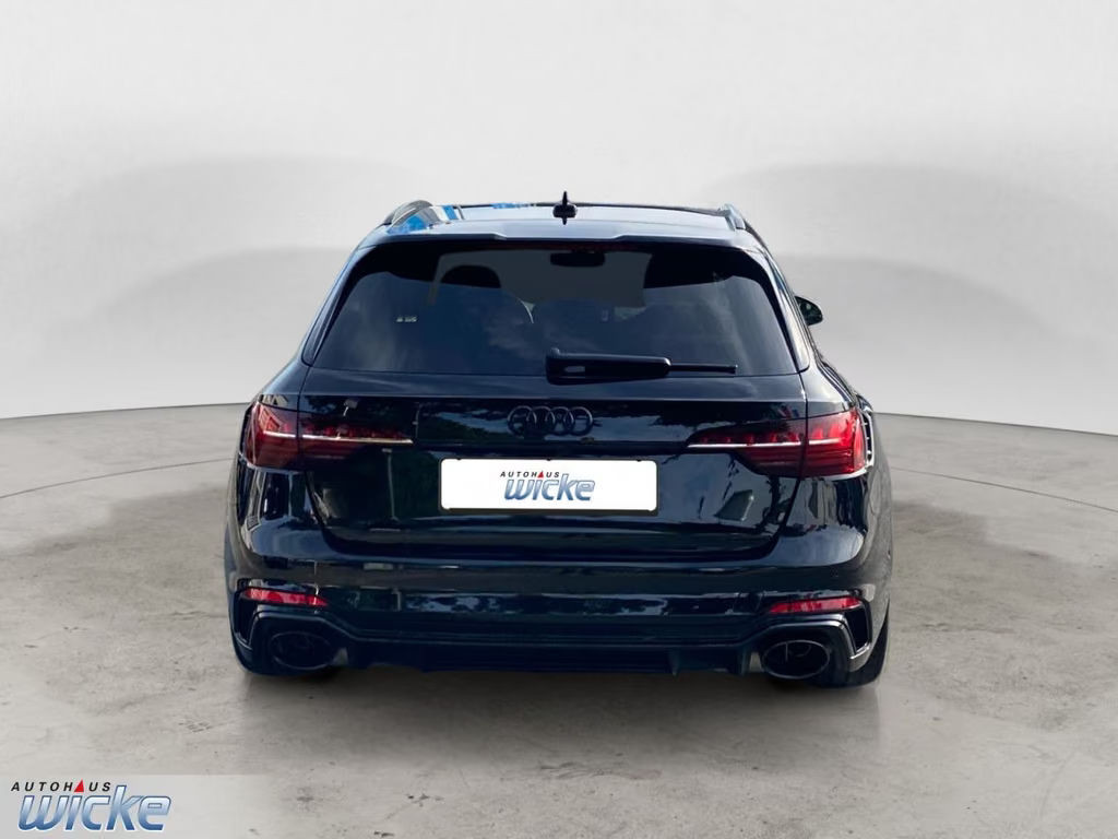 Audi RS4