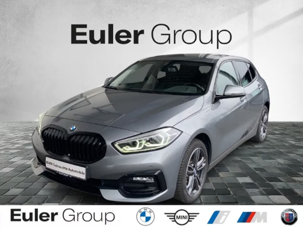 BMW 1 Serie 120 xDrive Sport Line Sedan 120d