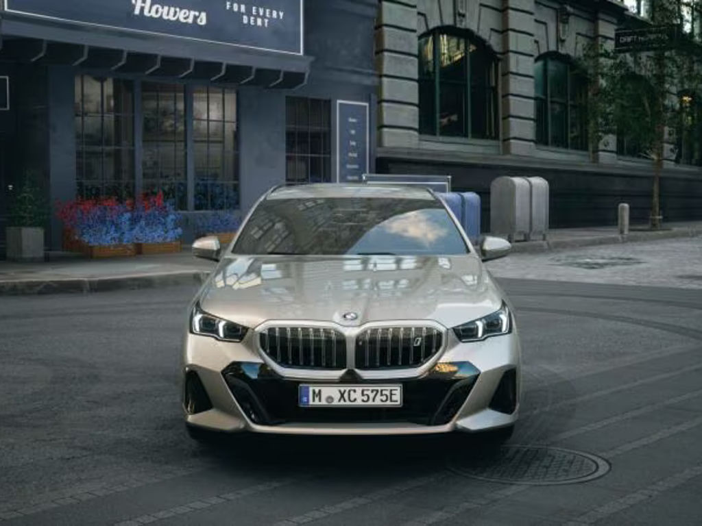 BMW i5
