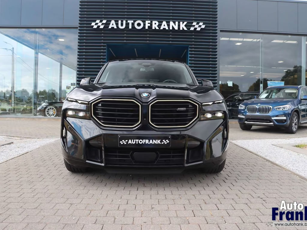 BMW XM