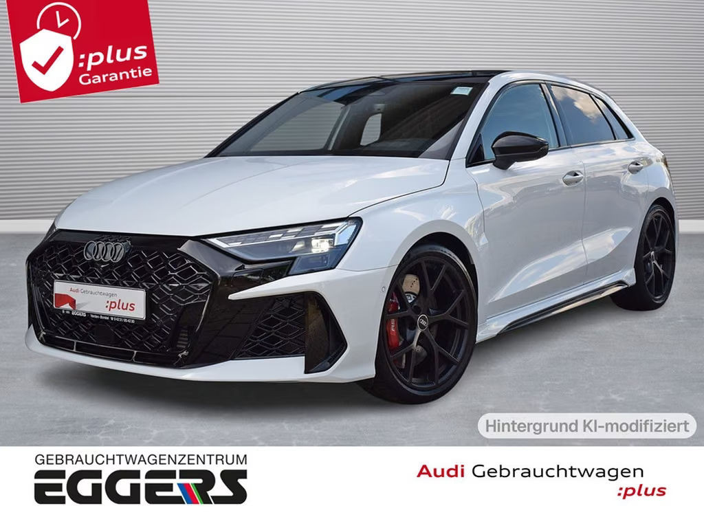 Audi RS3 Sportback Sedan Quattro S-Tronic
