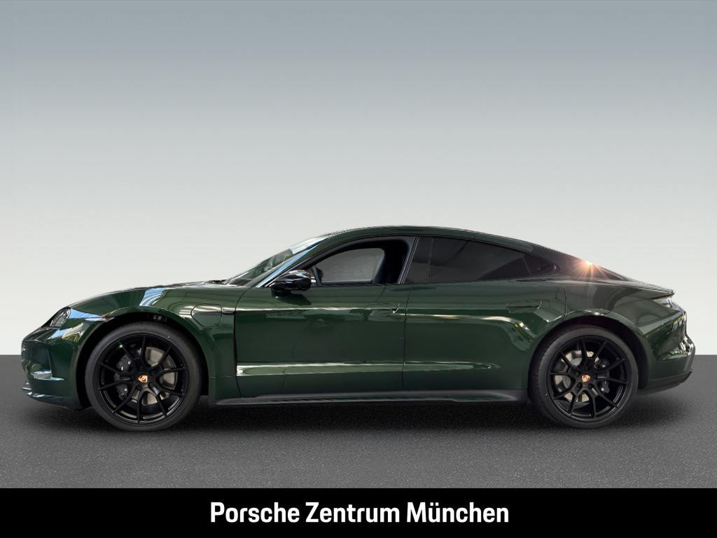 Porsche Taycan Black Edition 4