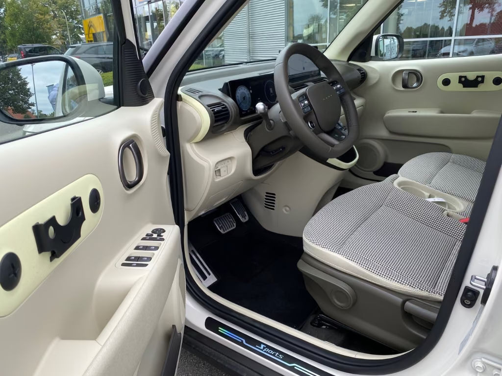 Hyundai INSTER