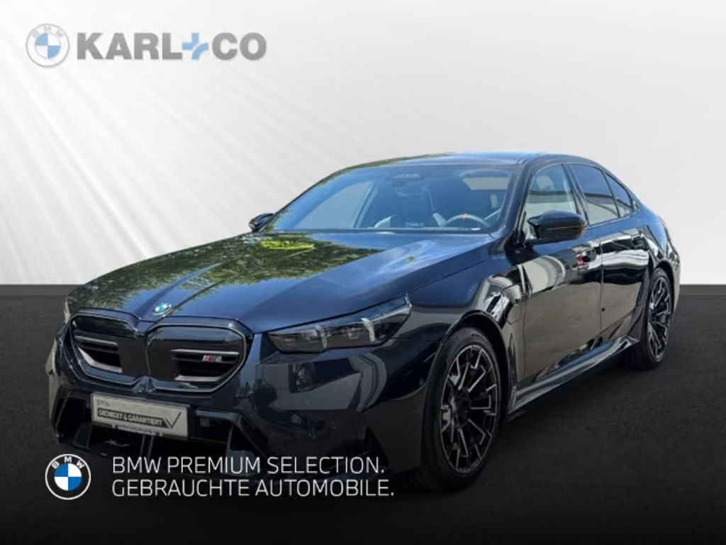 BMW M5 Sedan
