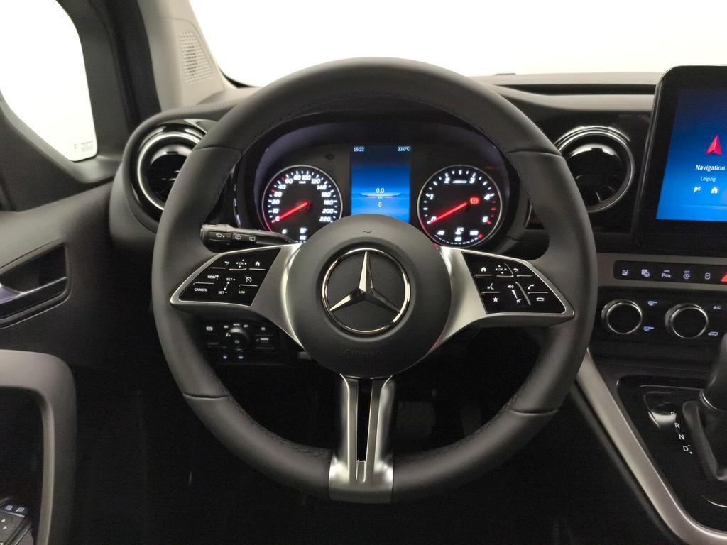 Mercedes-Benz T 180