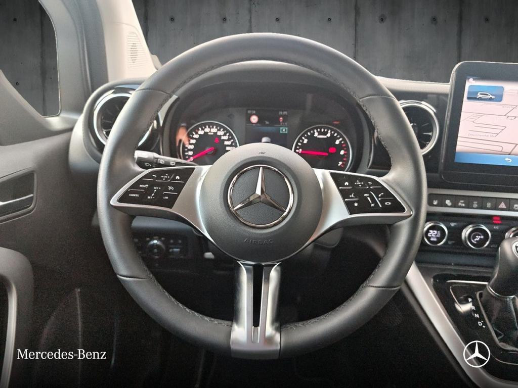 Mercedes-Benz T 180