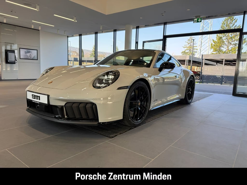 Porsche 911 GTS 992 Carrera