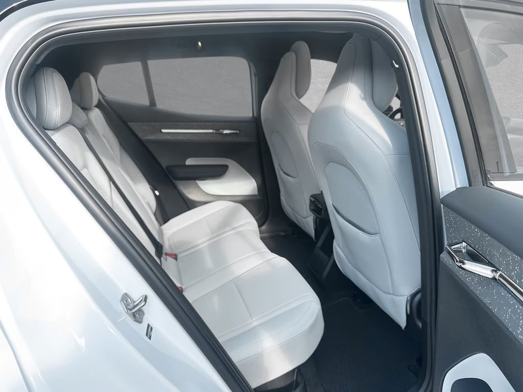 Volvo EX30