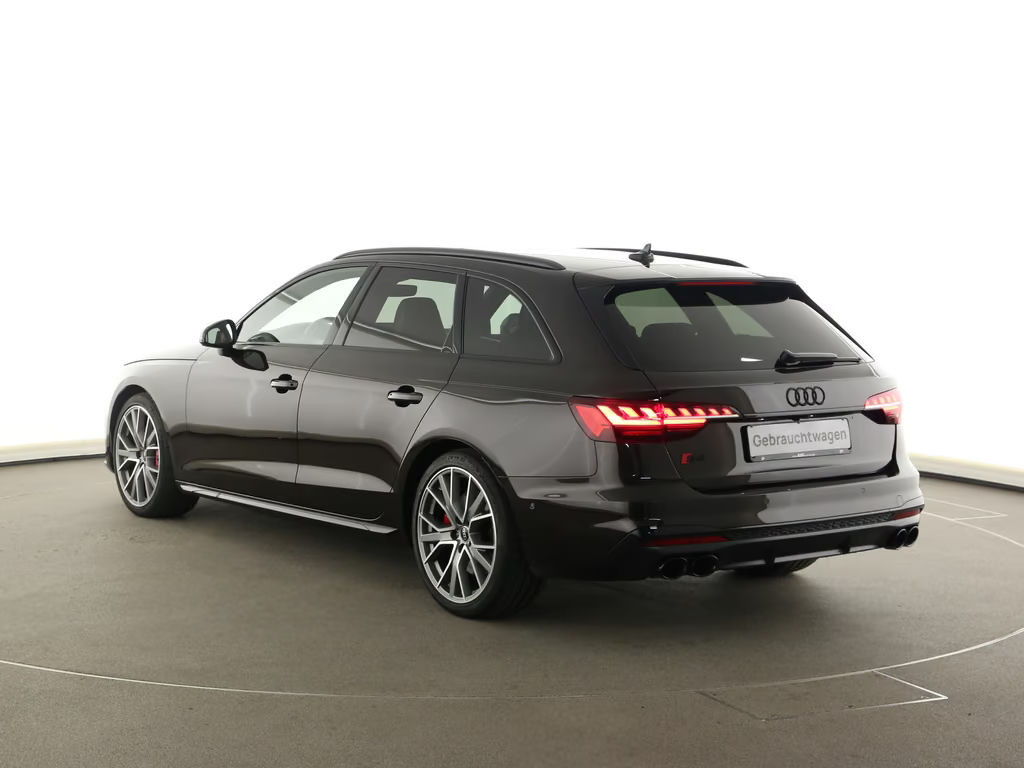Audi S4