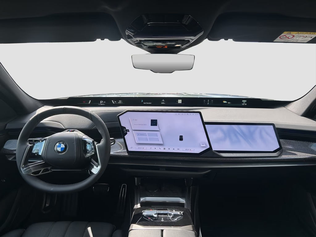 BMW i7