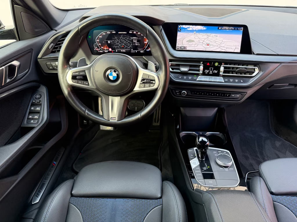 BMW M235