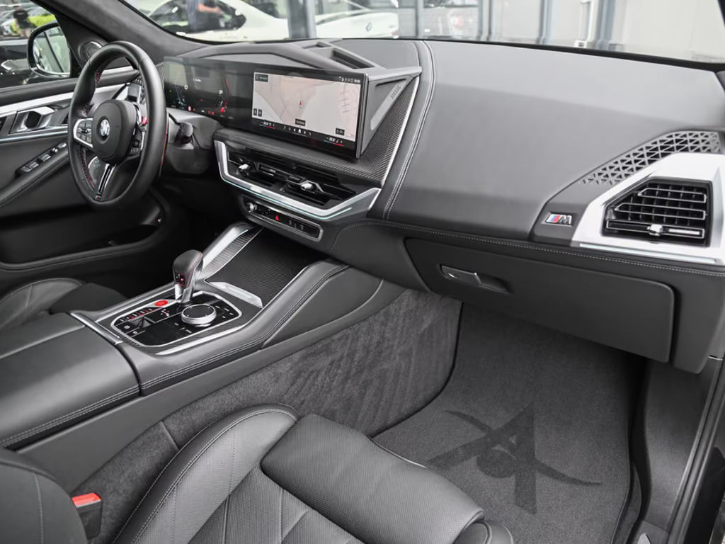 BMW XM