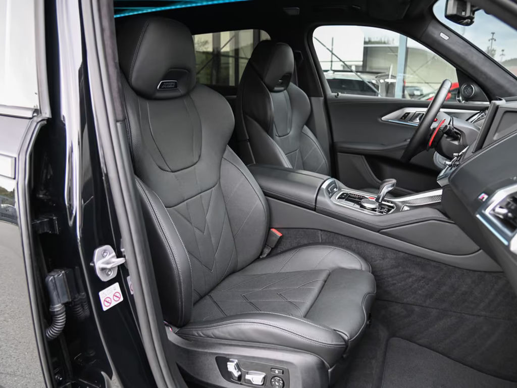 BMW XM