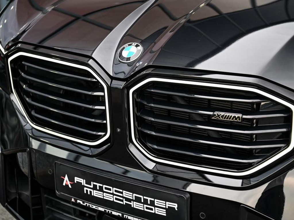 BMW XM